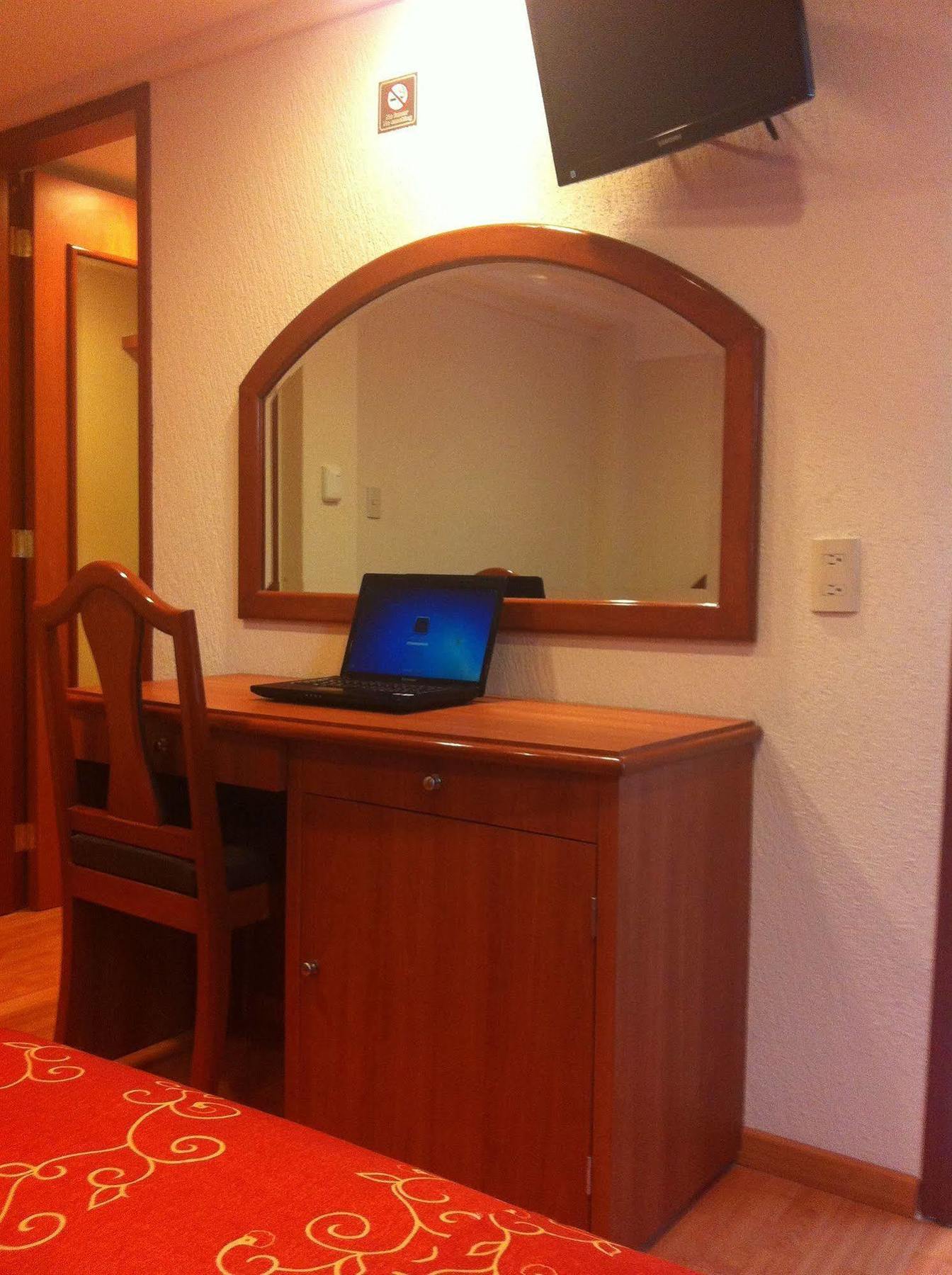 Hotel Premier เม็กซิโกซิตี้ ภายนอก รูปภาพ