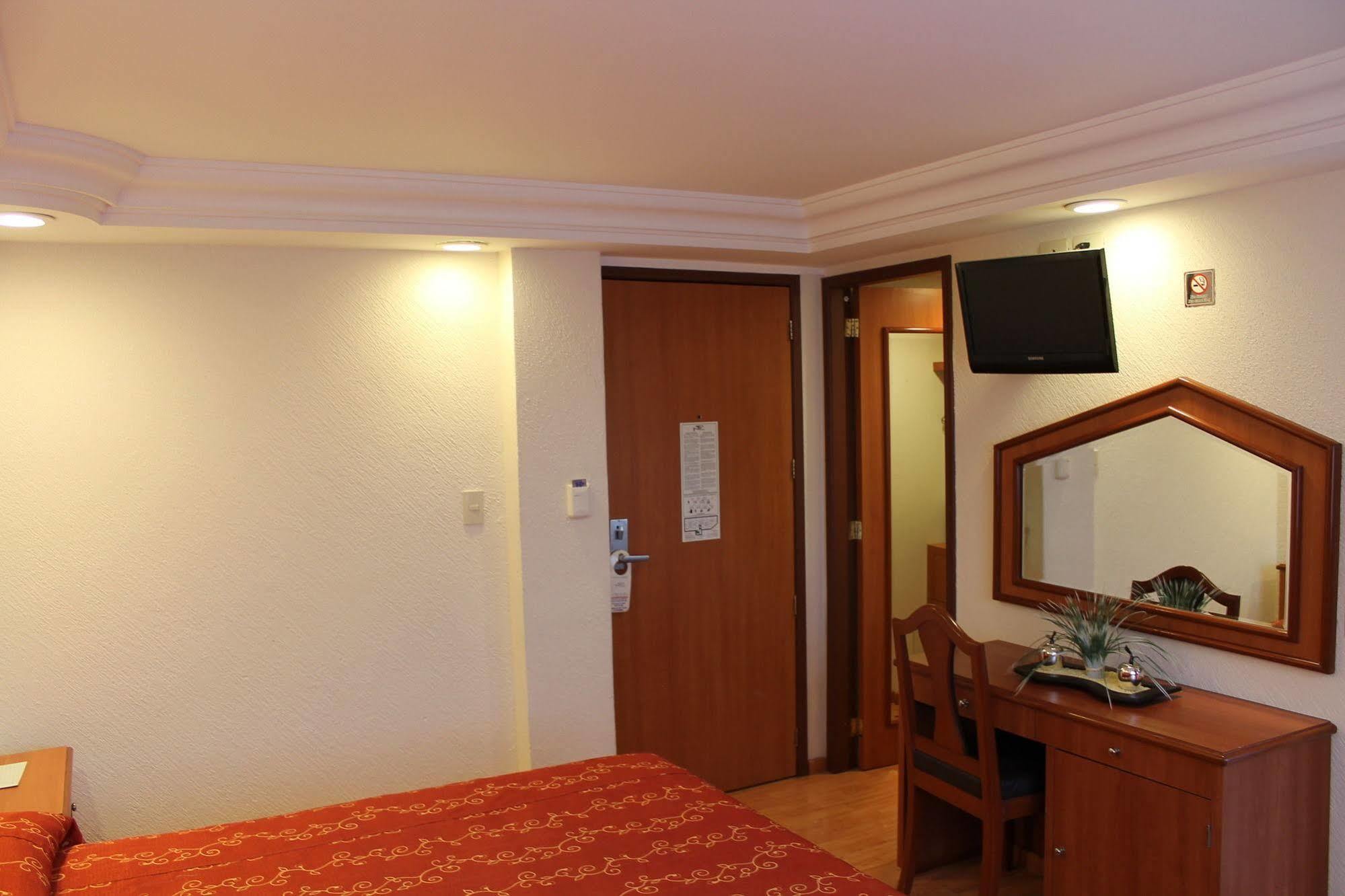 Hotel Premier เม็กซิโกซิตี้ ภายนอก รูปภาพ
